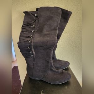 Black knee high boot